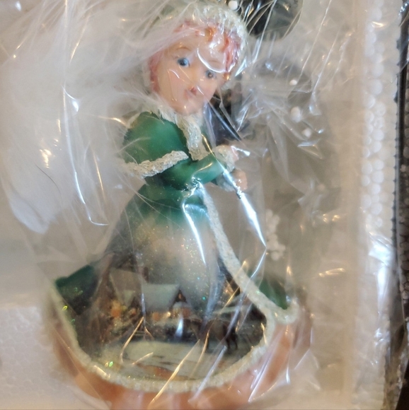 Thomas Kinkade Angelic voices ornaments set - Picture 2 of 9